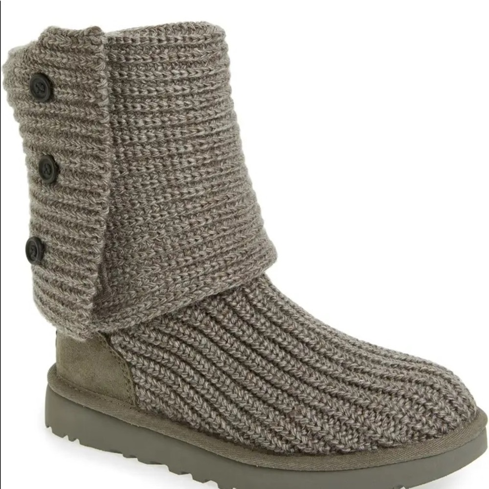 UGG CARDI BOOTS✨